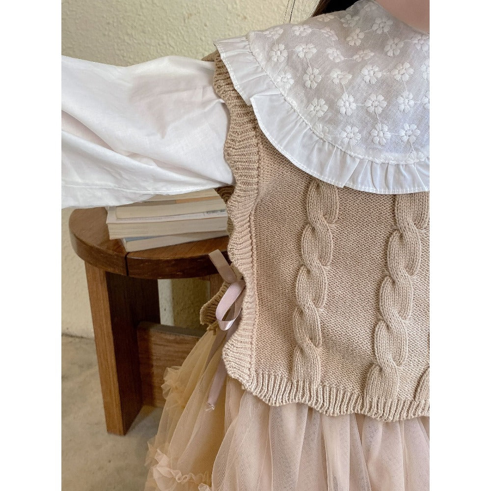 Knitted Autumn Vest