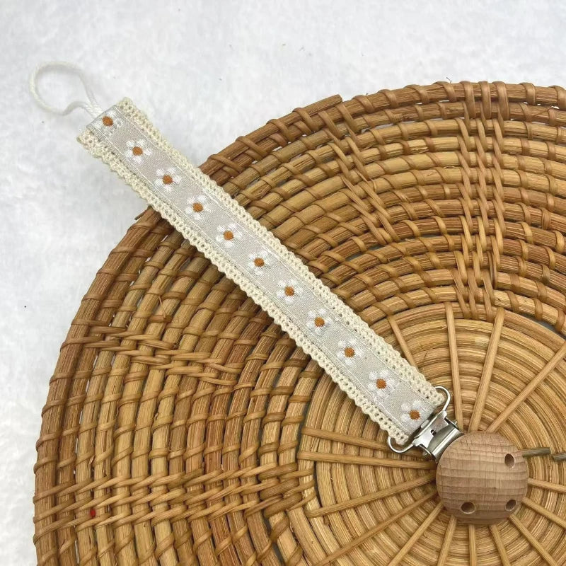 Daisy Dummy Clip